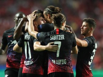 Die Spieler von RB Leipzig feiern das 1:0 durch Timo Werner in Lissabon. Foto: Jan Woitas Die Spieler von RB Leipzig feiern das 1:0 durch Timo Werner in Lissabon. Foto: Jan Woitas