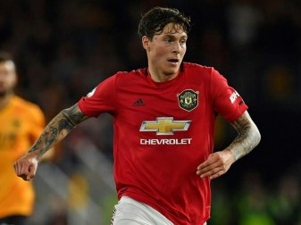 Manchester United bindet Lindelöf bis 2024 Manchester United bindet Lindelöf bis 2024