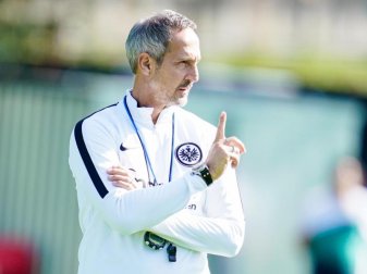 Hat mit seinem Team den FC Arsenal zu Gast: Eintracht-Coach Adi Hütter. Foto: Uwe Anspach Hat mit seinem Team den FC Arsenal zu Gast: Eintracht-Coach Adi Hütter. Foto: Uwe Anspach