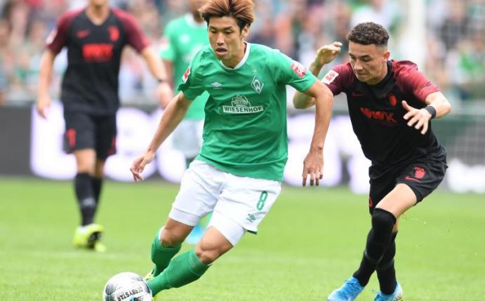 Fällt wahrscheinlich für sechs Wochen aus: Yuya Osako (l). Foto: Carmen Jaspersen