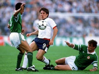 Nationalspieler von 1986 bis 1996: Peter Beardsley (M.) Nationalspieler von 1986 bis 1996: Peter Beardsley (M.)