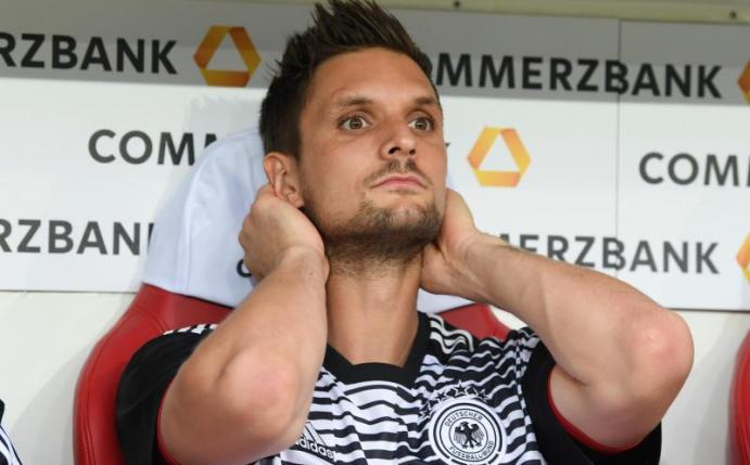 Torhüter Sven Ulreich verteidigt seinen Kollegen Manuel Neuer. Foto: Arne Dedert