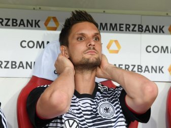 Torhüter Sven Ulreich verteidigt seinen Kollegen Manuel Neuer. Foto: Arne Dedert Torhüter Sven Ulreich verteidigt seinen Kollegen Manuel Neuer. Foto: Arne Dedert