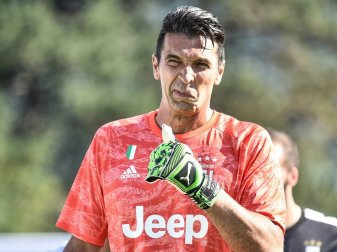 Juve holt Sieg bei Buffon-Comeback Juve holt Sieg bei Buffon-Comeback