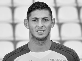 Emiliano Sala verstarb bei einem Flugzeugabsturz Emiliano Sala verstarb bei einem Flugzeugabsturz