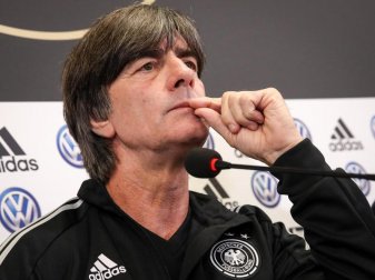 Bundestrainer Joachim Löw bleibt mit dem DFB-Team in der Nations League erstklassig. Foto: Christian Charisius Bundestrainer Joachim Löw bleibt mit dem DFB-Team in der Nations League erstklassig. Foto: Christian Charisius