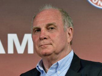 Uli Hoeneß drohte dem DFB offenbar mit Boykott Uli Hoeneß drohte dem DFB offenbar mit Boykott