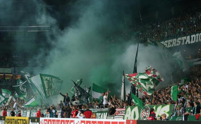 20.000 Euro: DFB bittet Werder Bremen zur Kasse