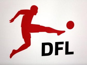 Rund zwei Millionen Euro gibt die Deutsche Fußball Liga an 124 Vereine als Ausbildungsentschädigung. foto: Oliver Berg Rund zwei Millionen Euro gibt die Deutsche Fußball Liga an 124 Vereine als Ausbildungsentschädigung. foto: Oliver Berg