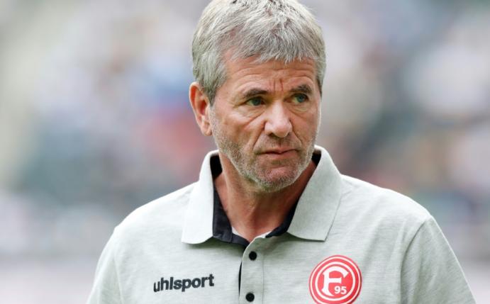 Friedhelm Funkel übt Kritik an Trainerkollege Tedesco