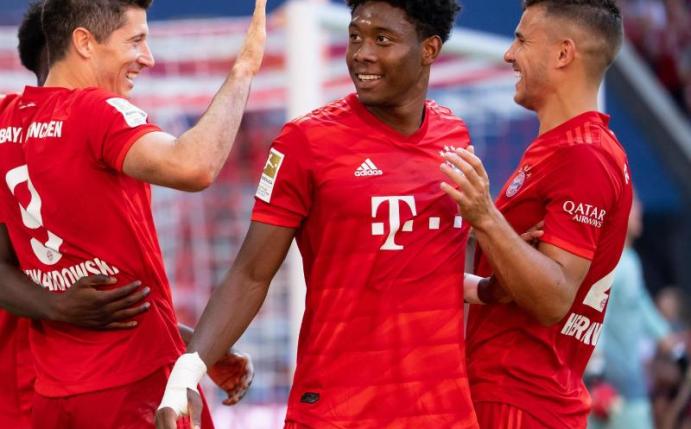 David Alaba (M.) steht dem FC Bayern wieder zur Verfügung. Foto: Sven Hoppe