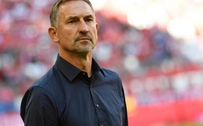 Setzt sein Team nicht unter Druck: Köln-Coach Achim Beierlorzer. Foto: Angelika Warmuth