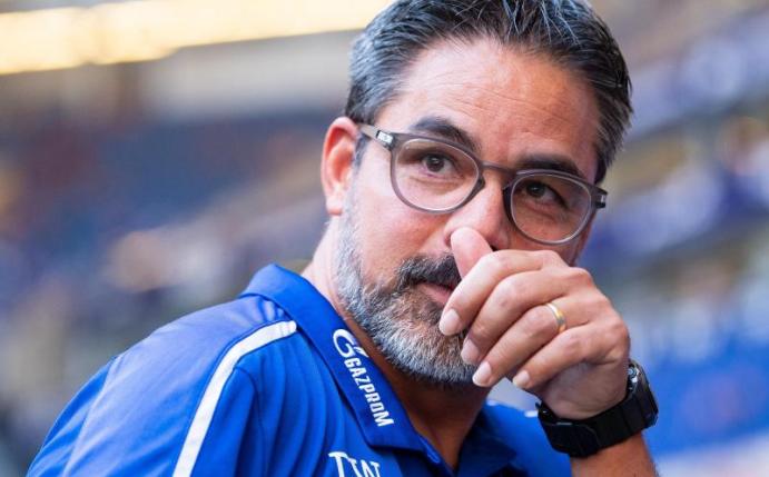 Zieht den Hut vor Julian Nagelsmann: Schalke-Coach David Wagner. Foto: Guido Kirchner