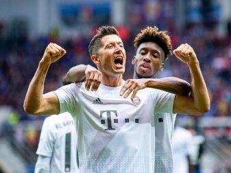 Traf zum zehnten Mal in dieser Bundesligasaison: Bayerns Stürmerstar Robert Lewandowski. Foto: David Inderlied Traf zum zehnten Mal in dieser Bundesligasaison: Bayerns Stürmerstar Robert Lewandowski. Foto: David Inderlied