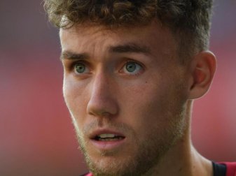 Sitzt am Sonntag zum dritten Mal in Serie in der Bundesliga zunächst nur auf der Bank: Luca Waldschmidt vom SC Freiburg. Foto: Patrick Seeger Sitzt am Sonntag zum dritten Mal in Serie in der Bundesliga zunächst nur auf der Bank: Luca Waldschmidt vom SC Freiburg. Foto: Patrick Seeger