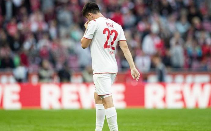Sah in der Partie gegen Hertha BSC die Rote Karte: Kölns Jorge Meré. Foto: Marcel Kusch