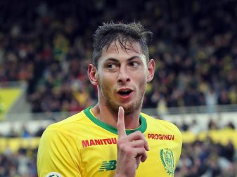 Der argentinische Fußball-Profi Emiliano Sala war mit einem Flugzeug über dem Ärmelkanal abgestürzt. Foto: David Vincent Der argentinische Fußball-Profi Emiliano Sala war mit einem Flugzeug über dem Ärmelkanal abgestürzt. Foto: David Vincent