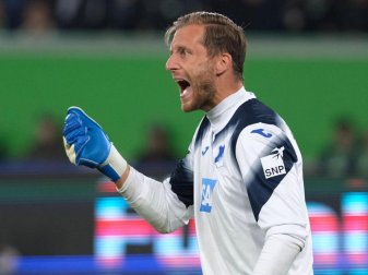 Torwart Oliver Baumann verteidigte die Arbeit von Hoffenheim-Trainer Alfred Schreuder. Foto: Peter Steffen/dpa Torwart Oliver Baumann verteidigte die Arbeit von Hoffenheim-Trainer Alfred Schreuder. Foto: Peter Steffen/dpa