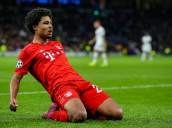 Serge Gnabry schnürte gegen Tottenham einen Viererpack Serge Gnabry schnürte gegen Tottenham einen Viererpack