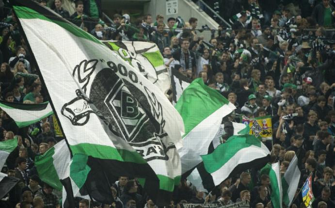 Borussia reist mit kleiner Verspätung an