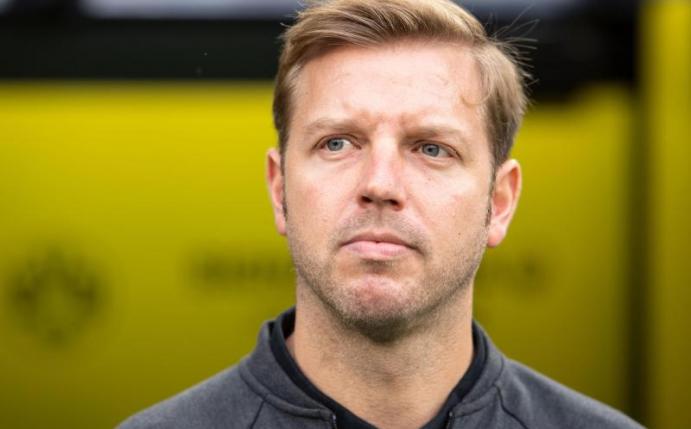 Dementiert Berichte über einen Wechsel zum BVB: Werder Bremens Trainer Florian Kohfeldt. Foto: Marius Becker/dpa