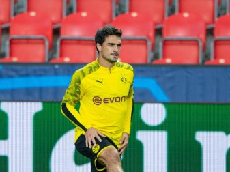 Steht in der Startformation der Dortmunder für das Spiel gegen Slavia Prag: Mats Hummels. Foto: Guido Kirchner/dpa Steht in der Startformation der Dortmunder für das Spiel gegen Slavia Prag: Mats Hummels. Foto: Guido Kirchner/dpa