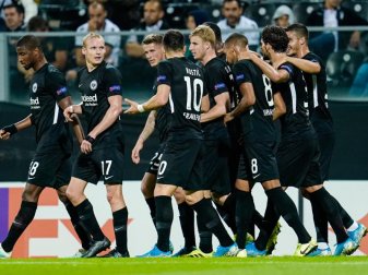 Eintracht Frankfurt gewann 1:0 in Guimarães. Foto: Uwe Anspach/dpa Eintracht Frankfurt gewann 1:0 in Guimarães. Foto: Uwe Anspach/dpa