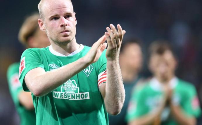 Hat sich zum Glück nur eine leichtere Verletzung zugezogen: Werders Davy Klaassen. Foto: Carmen Jaspersen/dpa