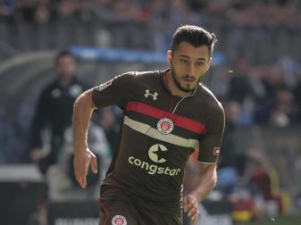 Sorgte mit einem Instagram-Post für Zündstoff: Pauli-Profi Cenk Sahin. Foto: Christian Charisius/dpa Sorgte mit einem Instagram-Post für Zündstoff: Pauli-Profi Cenk Sahin. Foto: Christian Charisius/dpa