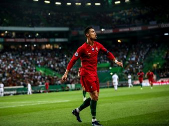 Portugal und Cristiano Ronaldo auf EM-Kurs Portugal und Cristiano Ronaldo auf EM-Kurs