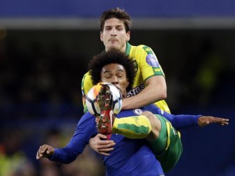 Inzwischen in England aktiv: Ex-Bundesliga-Profi Timm Klose. Foto: Alastair Grant/AP/dpa Inzwischen in England aktiv: Ex-Bundesliga-Profi Timm Klose. Foto: Alastair Grant/AP/dpa