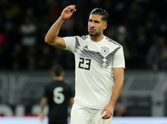 Emre Can sah in der 14. Minute die Rote Karte Emre Can sah in der 14. Minute die Rote Karte