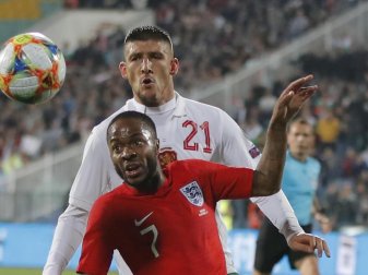 Nicht einer Meinung mit Krassimir Balakow: Englands Raheem Sterling. Foto: Vadim Ghirda/AP/dpa Nicht einer Meinung mit Krassimir Balakow: Englands Raheem Sterling. Foto: Vadim Ghirda/AP/dpa