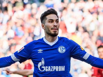 Suat Serdar (Foto) nimmt Ozan Kabak in Schutz Suat Serdar (Foto) nimmt Ozan Kabak in Schutz