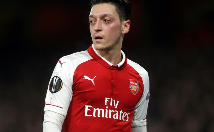 Mesut Özil will bis 2021 beim FC Arsenal bleiben