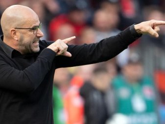 Trainer Peter Bosz verspricht: «Bayer Leverkusen ist immer eine Garantie für Tore.». Foto: Federico Gambarini/dpa Trainer Peter Bosz verspricht: «Bayer Leverkusen ist immer eine Garantie für Tore.». Foto: Federico Gambarini/dpa