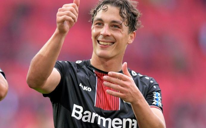 Julian Baumgartlinger verlängert bis 2021