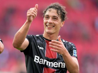 Julian Baumgartlinger verlängert bis 2021 Julian Baumgartlinger verlängert bis 2021
