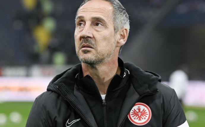 Kündigt gegen Bayer Leverkusen eine offensive Spielweise an: Eintracht-Coach Adi Hütter. Foto: Silas Stein/dpa