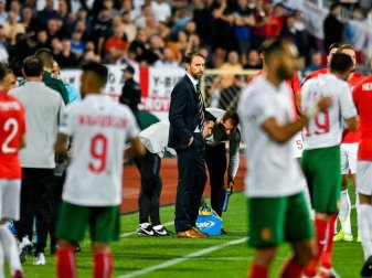 England gewann die Partie in Bulgarien 6:0 England gewann die Partie in Bulgarien 6:0