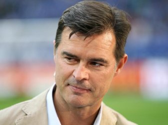 Der frühere VfB-Profi Thomas Berthold hat sein Interesse an einem Posten im Aufsichtsrat des Fußball-Zweitligisten aus Stuttgart bekräftigt. Foto: Friso Gentsch/dpa Der frühere VfB-Profi Thomas Berthold hat sein Interesse an einem Posten im Aufsichtsrat des Fußball-Zweitligisten aus Stuttgart bekräftigt. Foto: Friso Gentsch/dpa