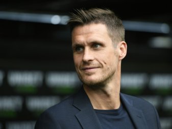 Kehl stärkt Trainer Lucien Favre den Rücken Kehl stärkt Trainer Lucien Favre den Rücken