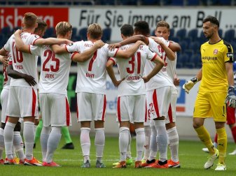 Halle neuer Tabellenführer in der 3. Liga Halle neuer Tabellenführer in der 3. Liga