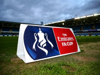 Rassismus-Vorwürfe: FA-Cup-Spiel abgebrochen Rassismus-Vorwürfe: FA-Cup-Spiel abgebrochen