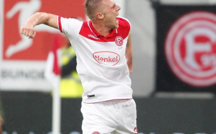 Rouwen Hennings traf für die Fortuna gegen Mainz. Foto: Roland Weihrauch/dpa