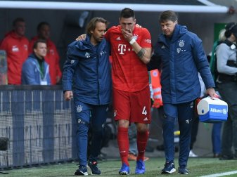 Süle verletzte sich im Spiel gegen Augsburg schwer Süle verletzte sich im Spiel gegen Augsburg schwer