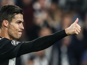 Ronaldo feierte gegen Bologna sein 701. Pflichtspieltor Ronaldo feierte gegen Bologna sein 701. Pflichtspieltor