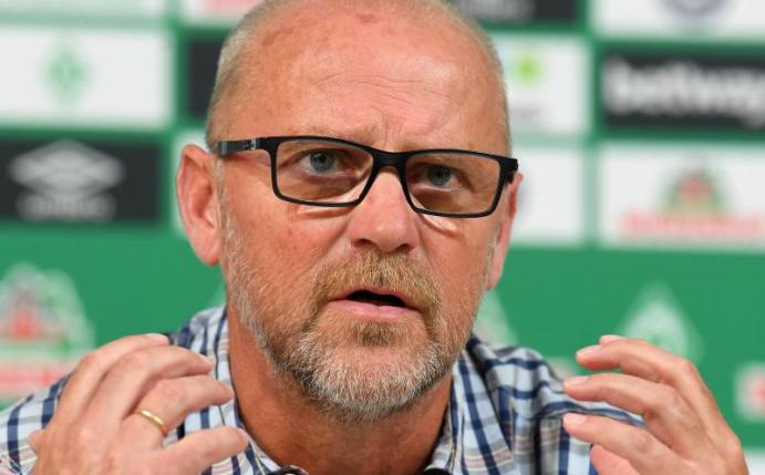 Thomas Schaaf wird Aushilfs-Co-Trainer bei Werders Regionalliga-Mannschaft. Foto: Carmen Jaspersen/dpa