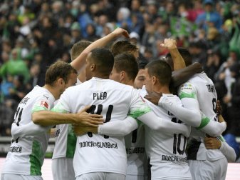 Borussia Mönchengladbach führt derzeit die Tabelle an Borussia Mönchengladbach führt derzeit die Tabelle an