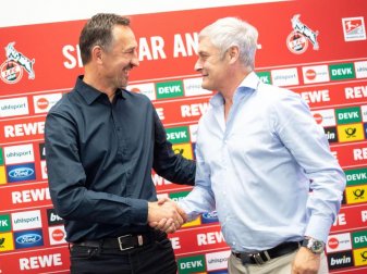 Noch gemeinsam beim 1. FC Köln: Trainer Achim Beierlorzer (l) und Geschäftsführer Armin Veh. Foto: Marius Becker/dpa Noch gemeinsam beim 1. FC Köln: Trainer Achim Beierlorzer (l) und Geschäftsführer Armin Veh. Foto: Marius Becker/dpa
